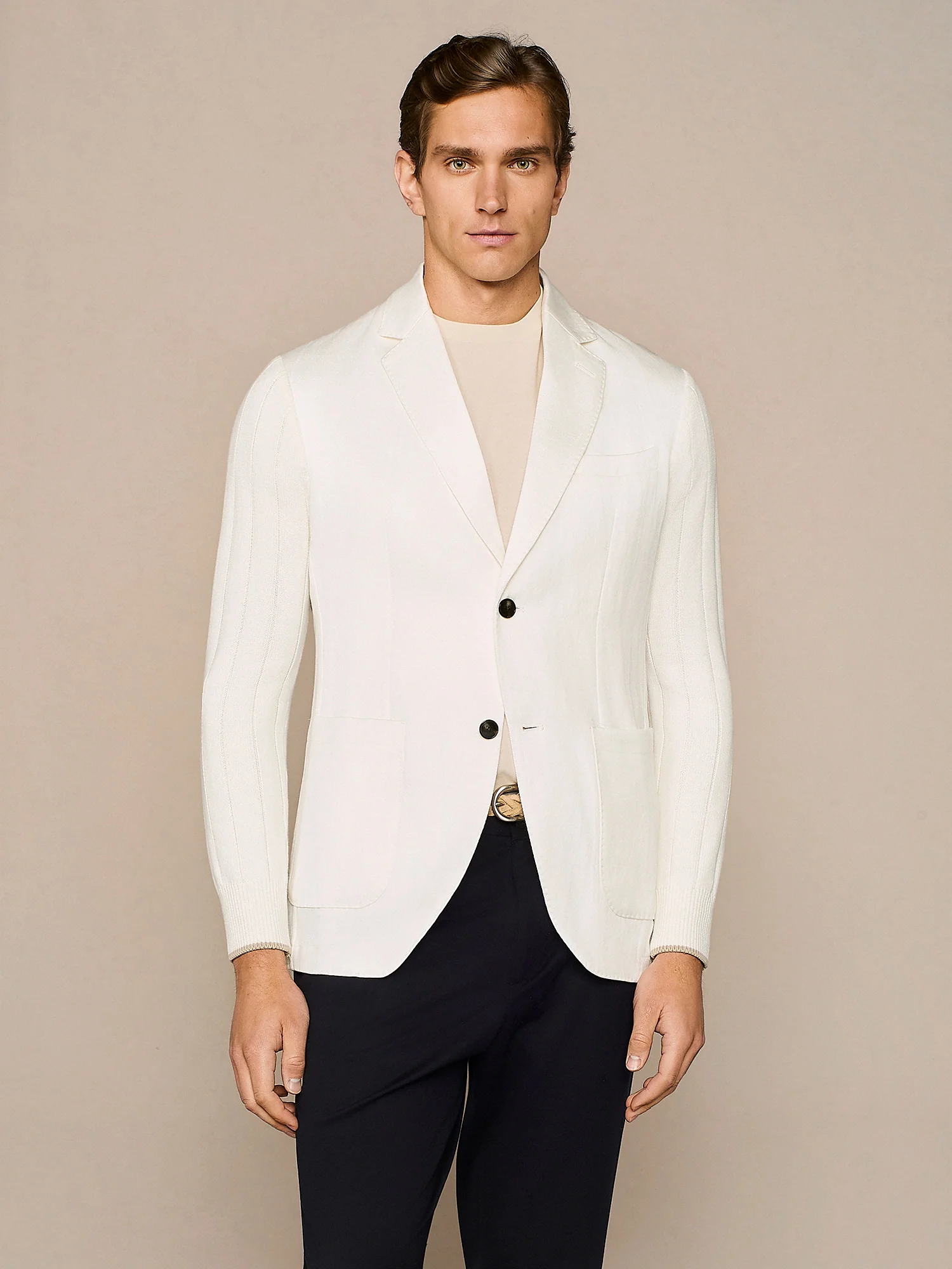 Giacca in misto lino con maniche in maglia