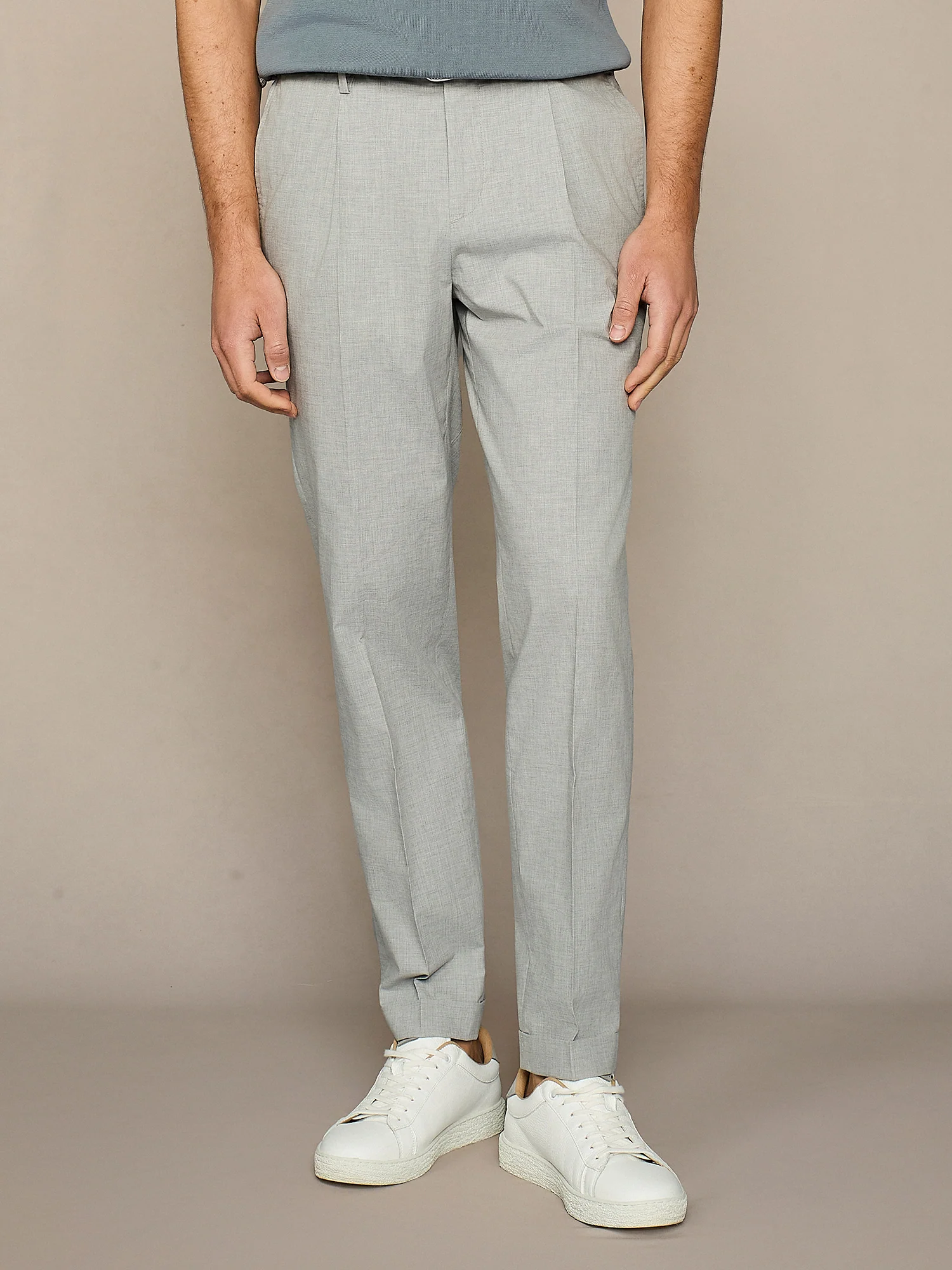 Pantalone con laccio grigio chiaro - Image 2