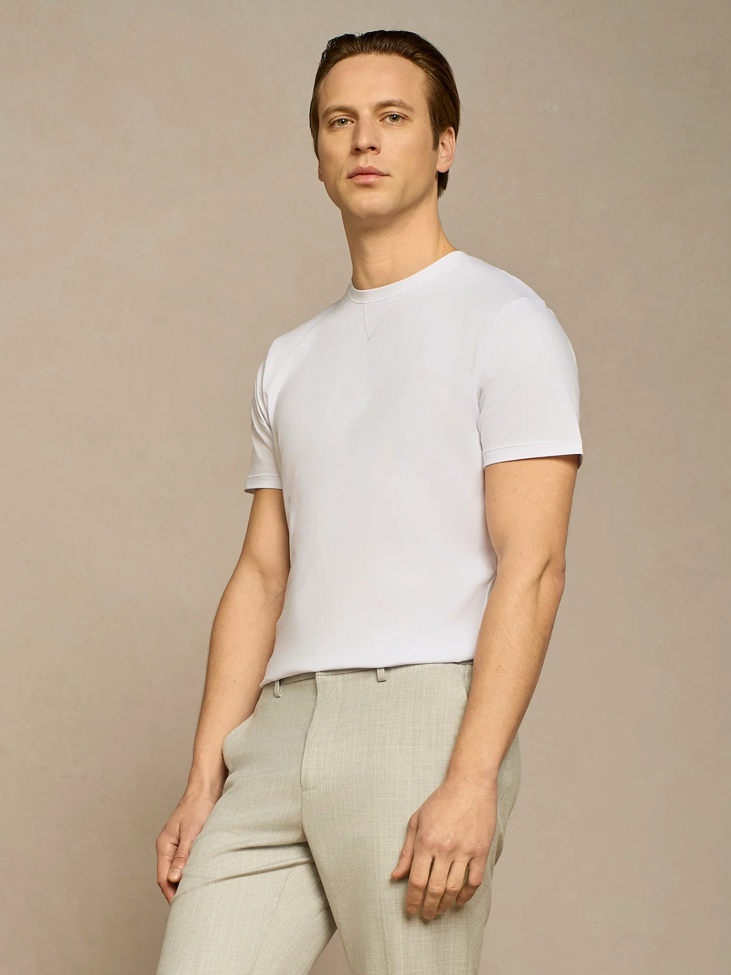 T-shirt con impunture bianca - Image 2
